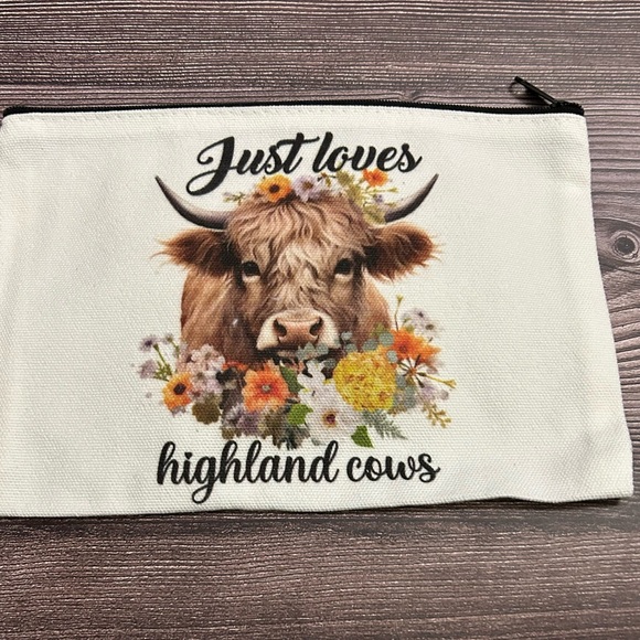 Highland Cow Floral Accent Makeup Pouch - Picture 2 of 2